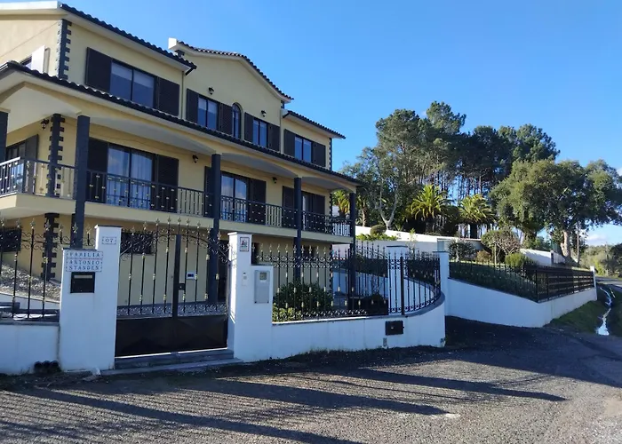 Villa Familia Antonio Standen