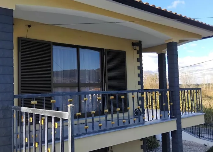 Villa Familia Antonio Standen Maxial