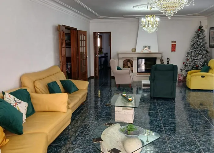 Villa Familia Antonio Standen Maxial