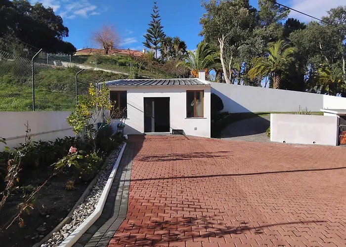 Villa Familia Antonio Standen *